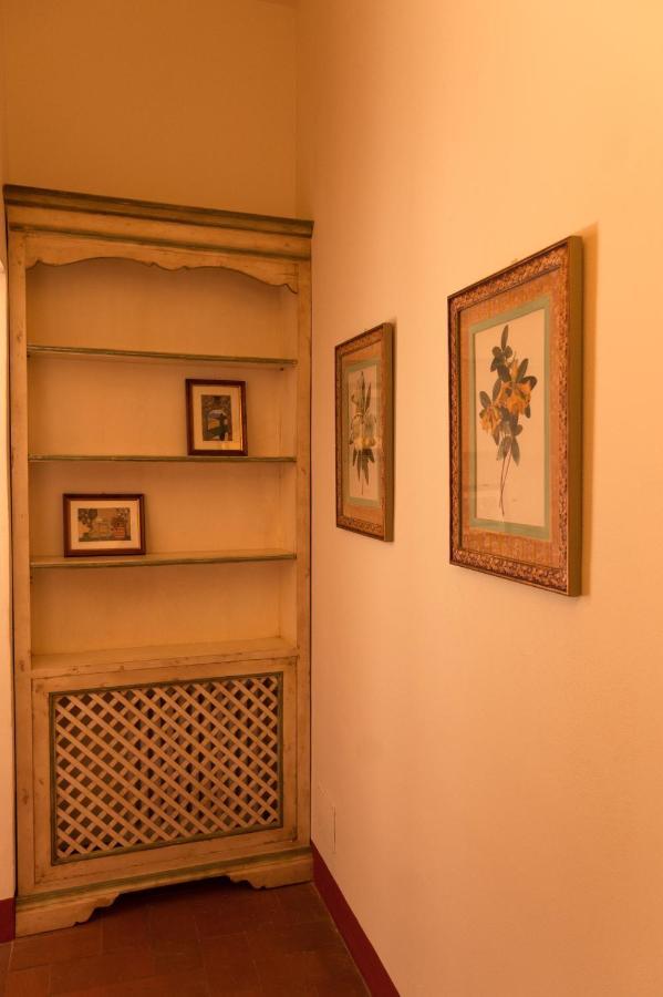 Palazzo Benucci Acomodação com café da manhã San Gimignano Exterior foto