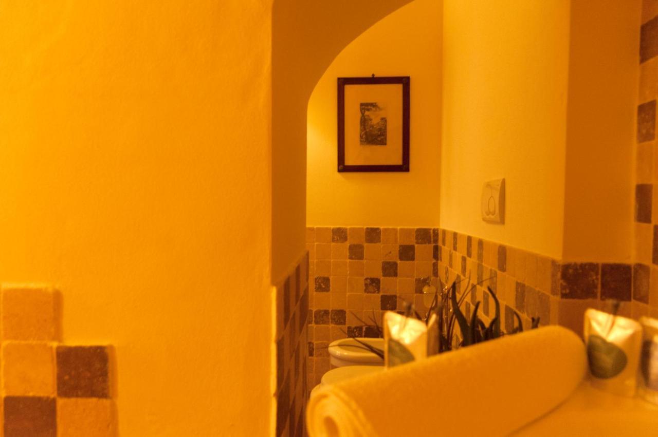 Palazzo Benucci Acomodação com café da manhã San Gimignano Exterior foto