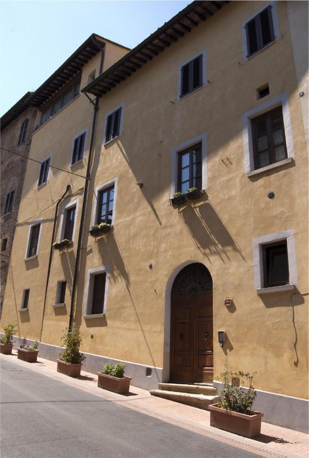 Palazzo Benucci Acomodação com café da manhã San Gimignano Exterior foto
